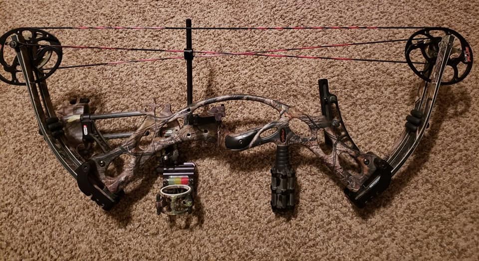 Compound Bowstring and Cables – B.A. Bowstrings